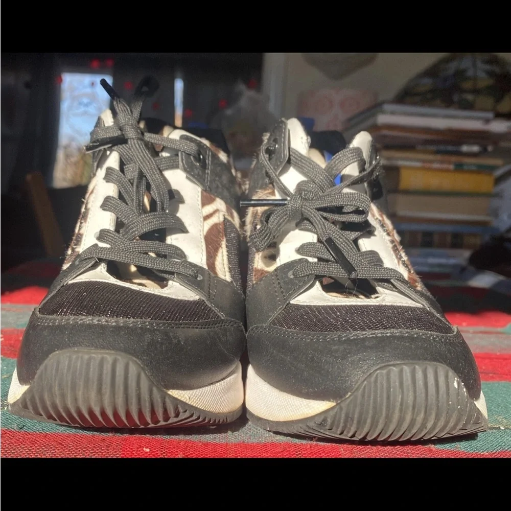 Michael Kors Women's Georgie‎ Platform Sneakers - Black White Sz: 7